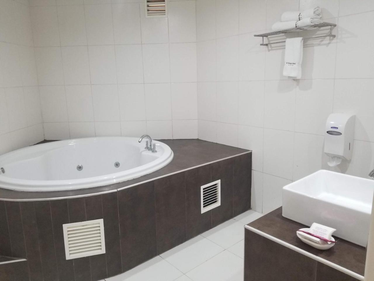 Hotel El Brujo La Merced Τρουχίλο Εξωτερικό φωτογραφία